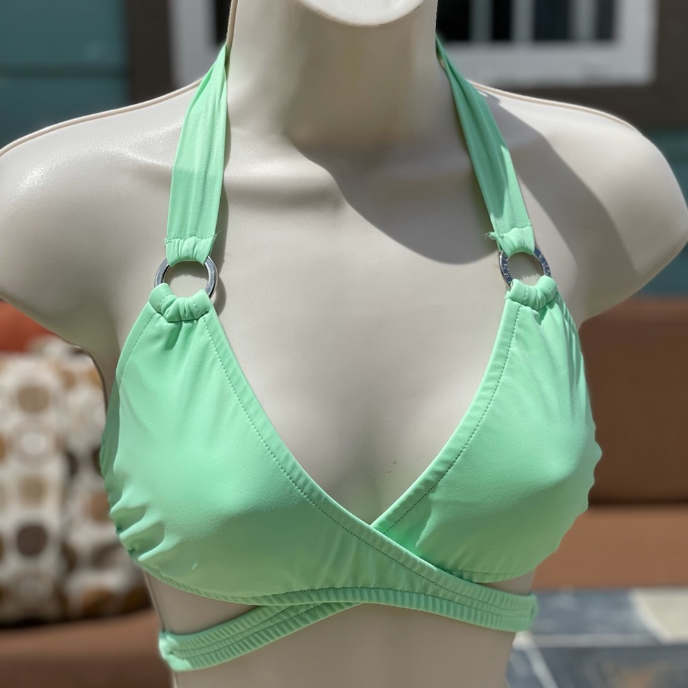 Venus Wrap Bikini Tops 💙 - Picture 7 of 17